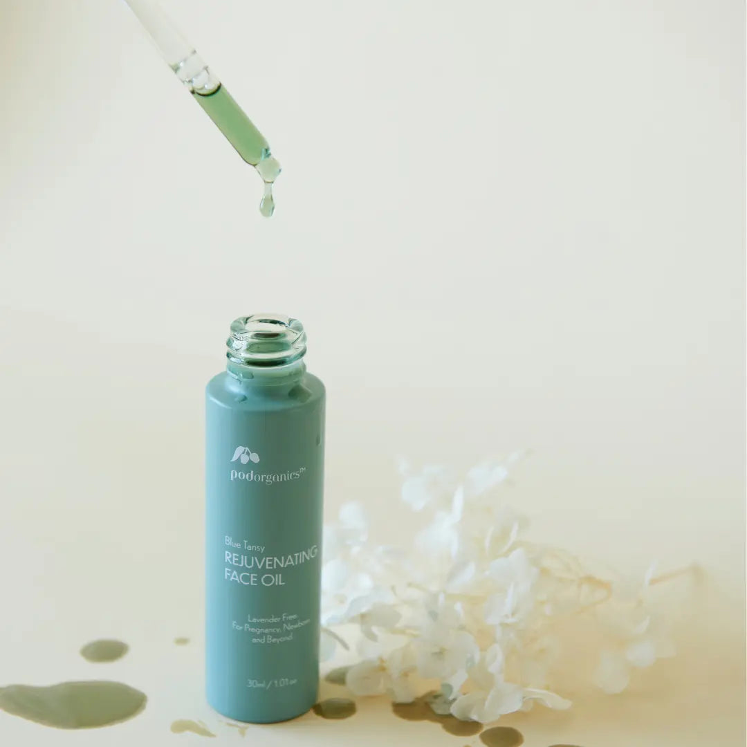 Organic face oil with Jojoba, Rosehip, and Kakadu Plum in Pod Organics skincare