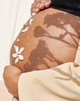 growing pregnant belly stretch mark oil