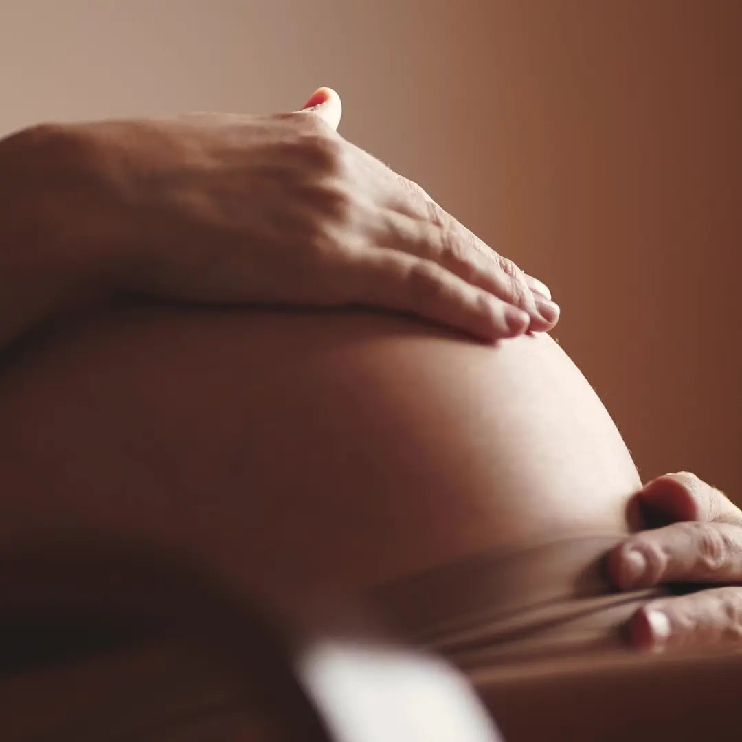 Pregnancy-safe body oil